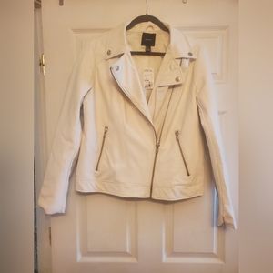 Forever 21 White leather jacket Size Large Zips Up Zipper on the Sleeves